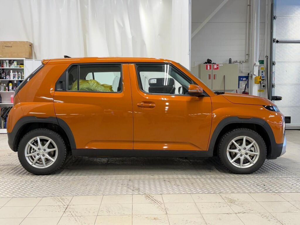 Hyundai INSTER 2025 Oranssi