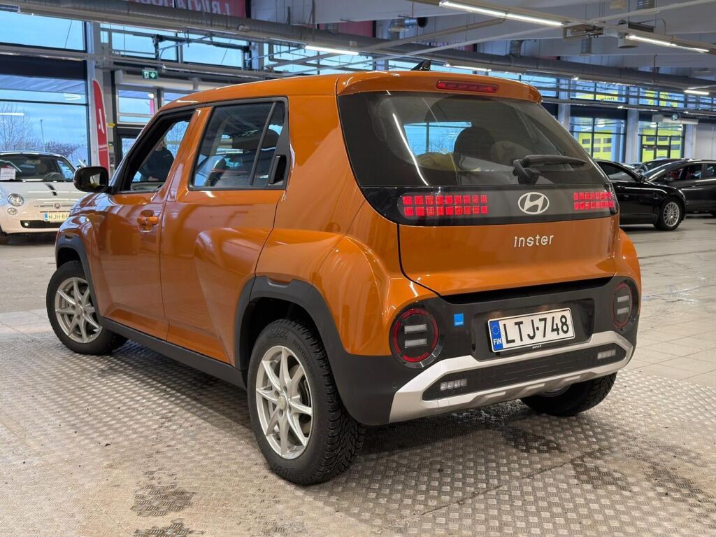Hyundai INSTER 2025 Oranssi