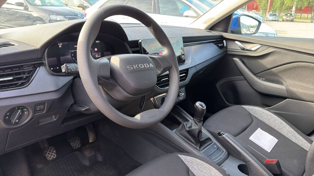 Skoda Scala 2025 Sininen