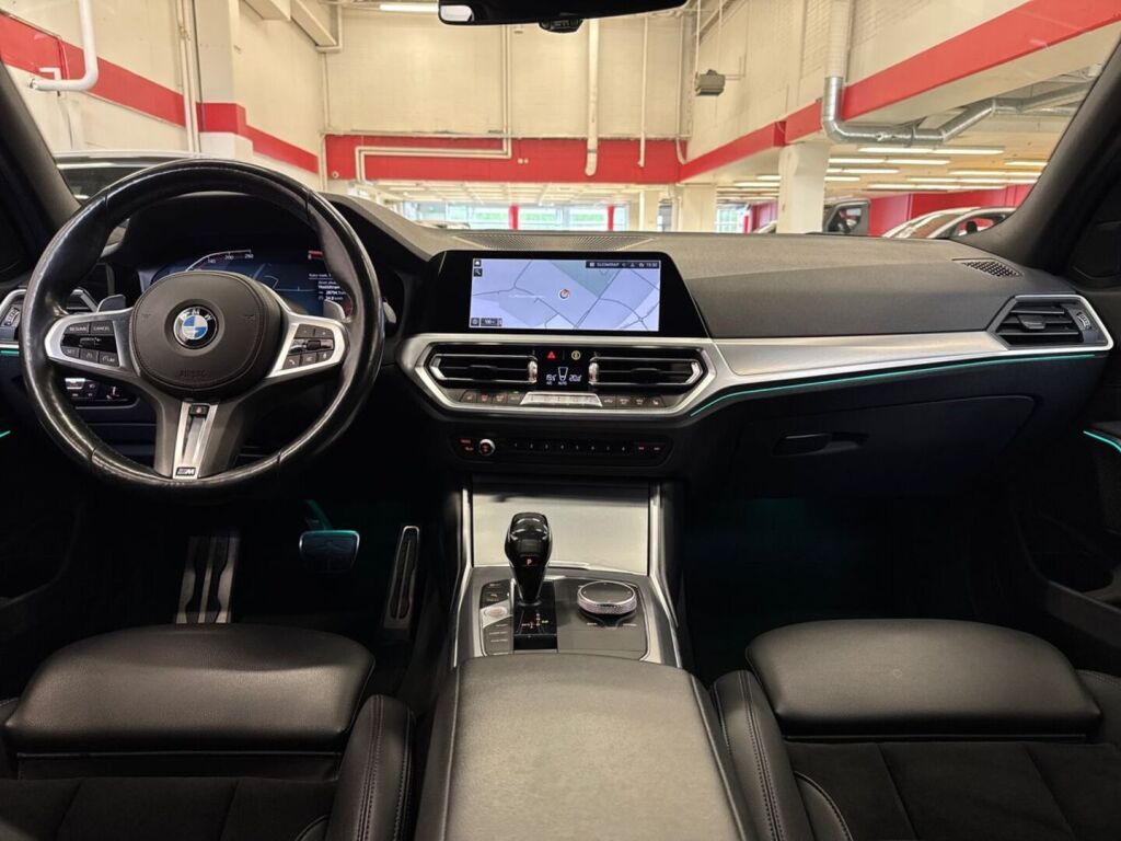 BMW 330 2019 Harmaa