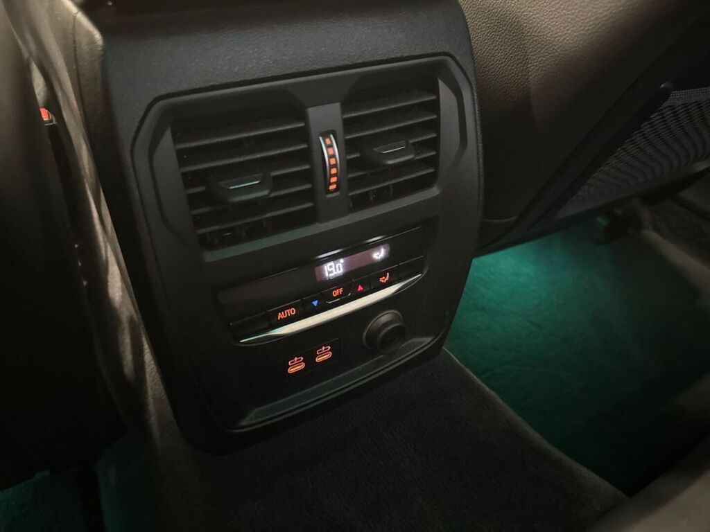 BMW 330 2019 Harmaa
