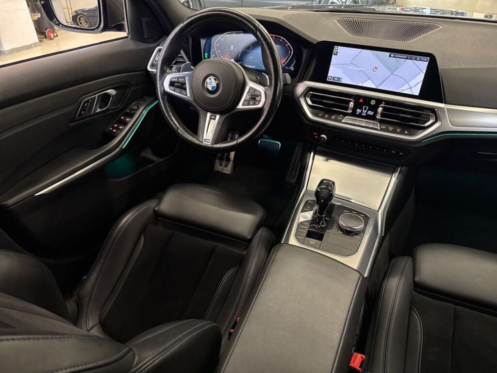 BMW 330 2019 Harmaa