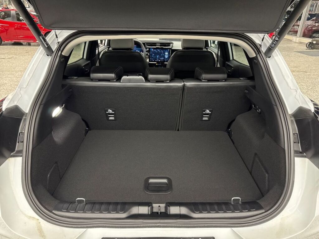 Ford Puma Gen-E 2026 Frozen White