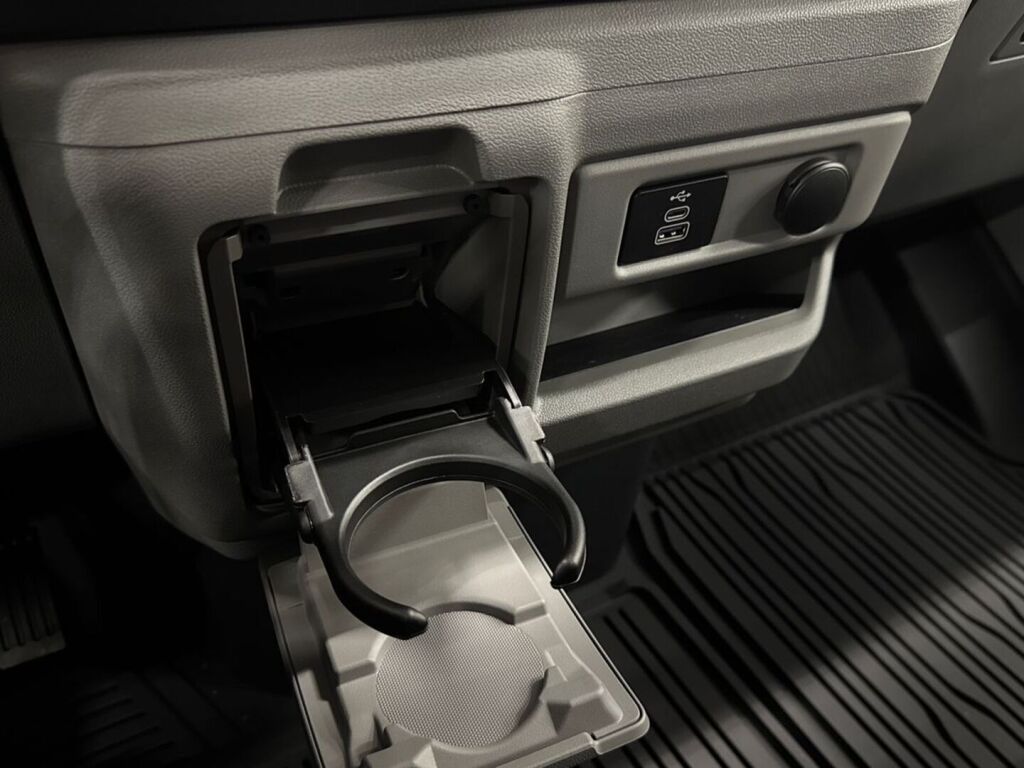Ford Transit Custom 2026 Valkoinen