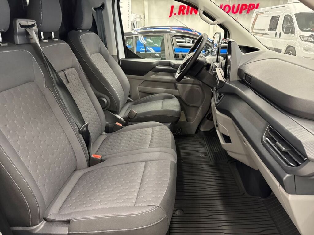 Ford Transit Custom 2026 Valkoinen