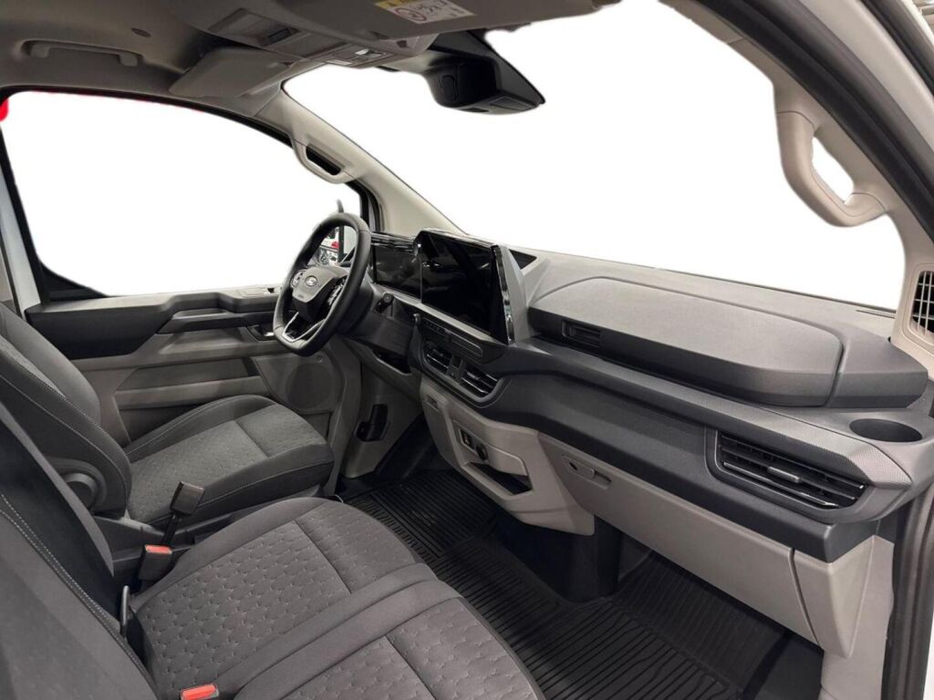 Ford Transit Custom 2026 Valkoinen