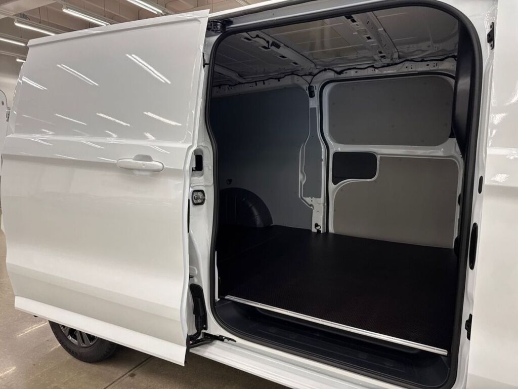 Ford Transit Custom 2026 Valkoinen