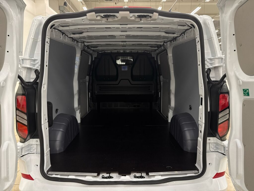 Ford Transit Custom 2026 Valkoinen