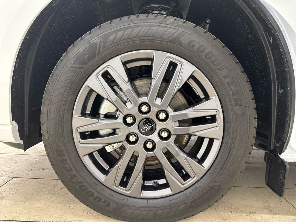 Ford Transit Custom 2026 Valkoinen