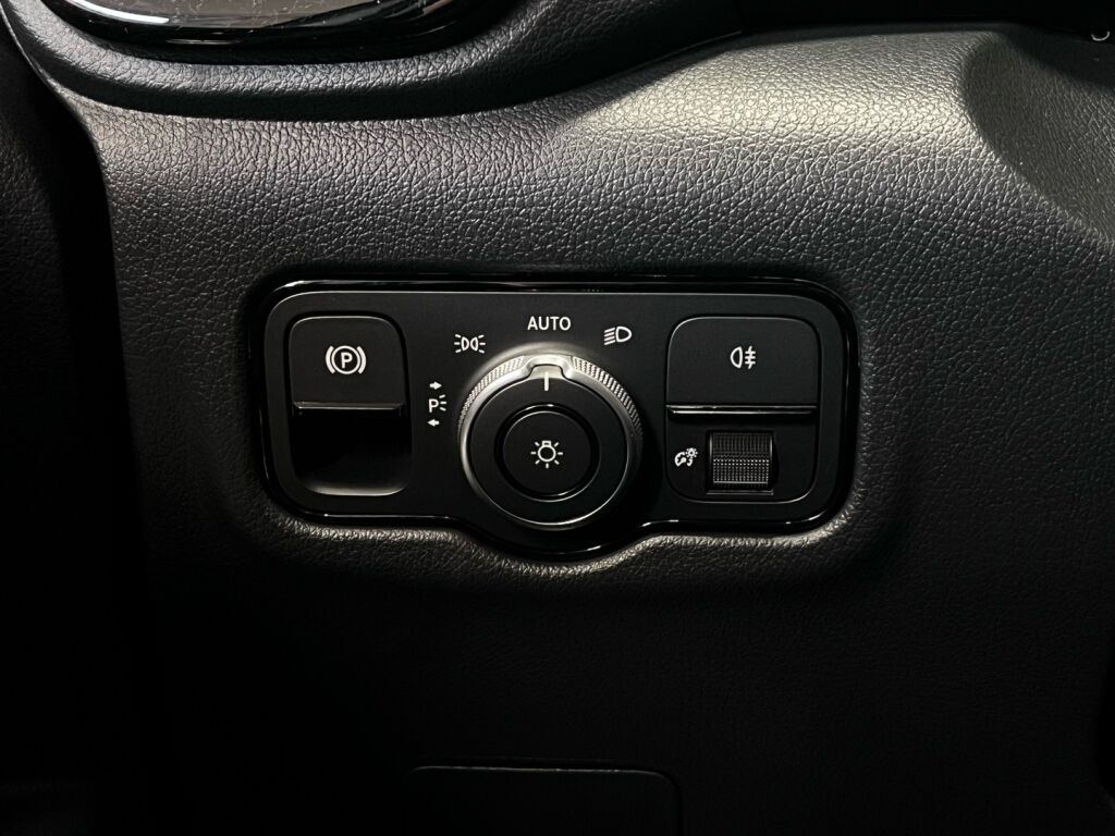 Mercedes-Benz Vito 2025 