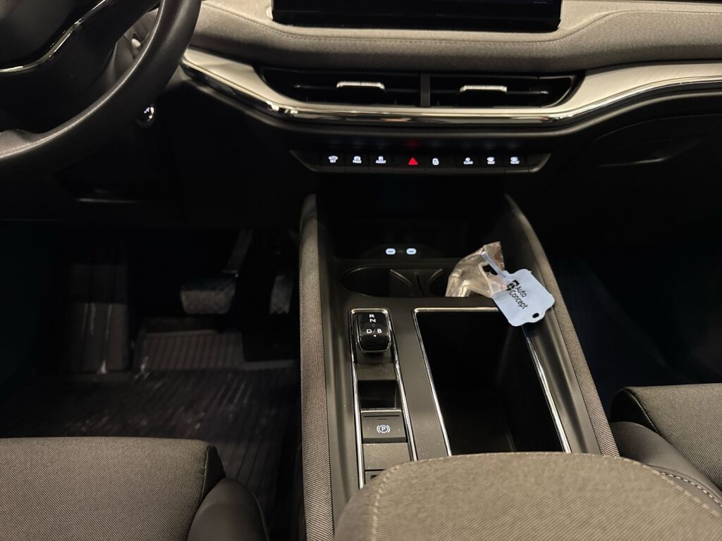 Skoda Enyaq 2023 Musta