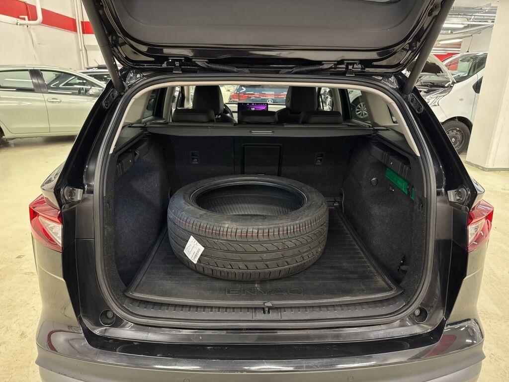 Skoda Enyaq 2023 Musta