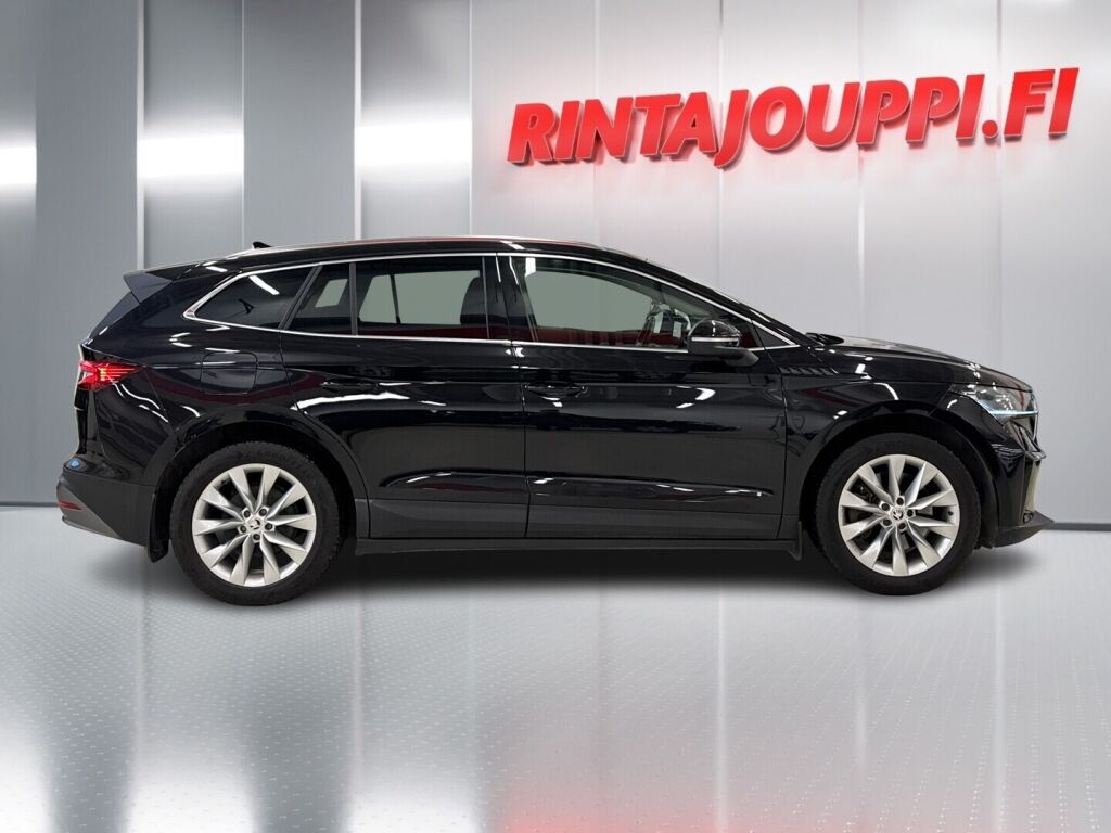 Skoda Enyaq 2023 Musta