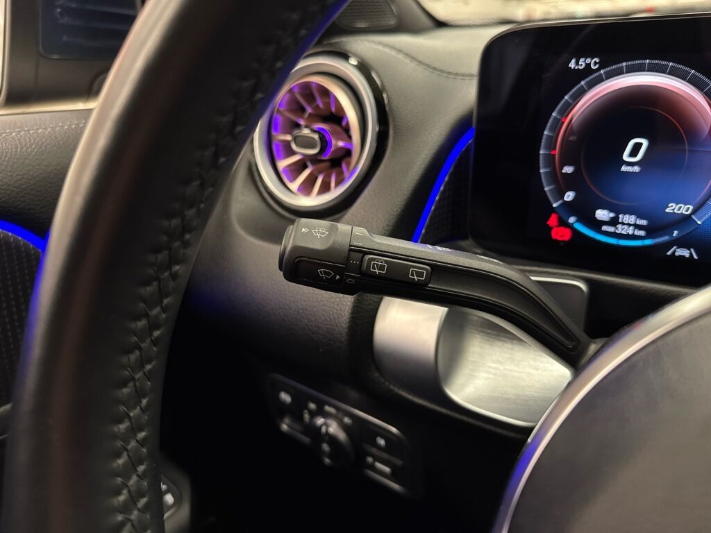 Mercedes-Benz EQB 2023 met.sininen