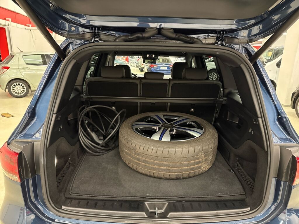 Mercedes-Benz EQB 2023 met.sininen