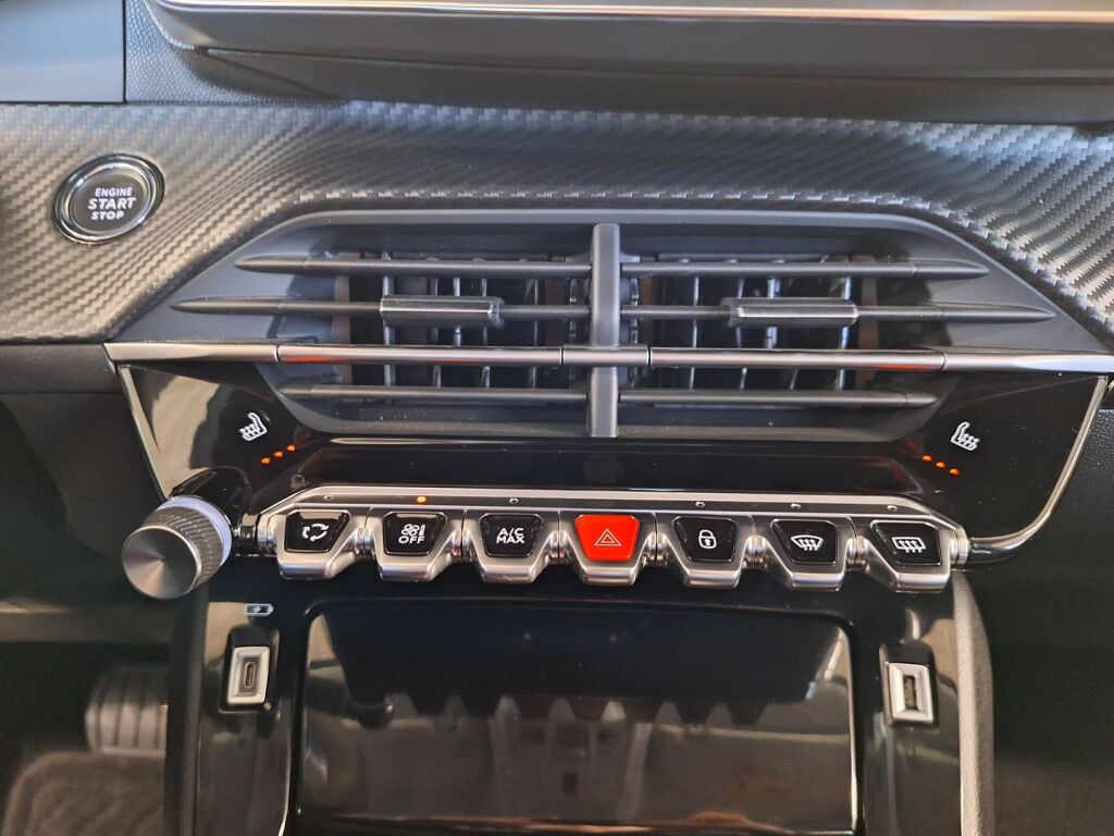 Peugeot e-208 2022 Keltainen