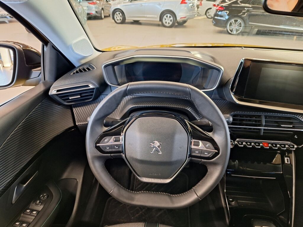 Peugeot e-208 2022 Keltainen