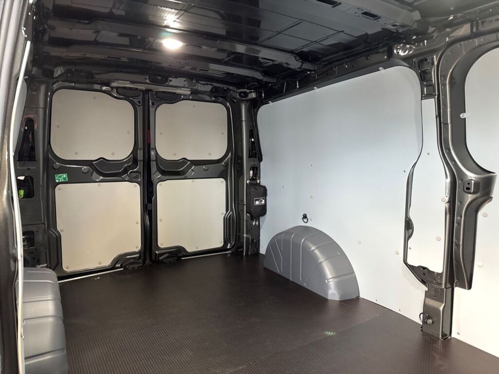 Ford Transit Custom 2026 Magnetic