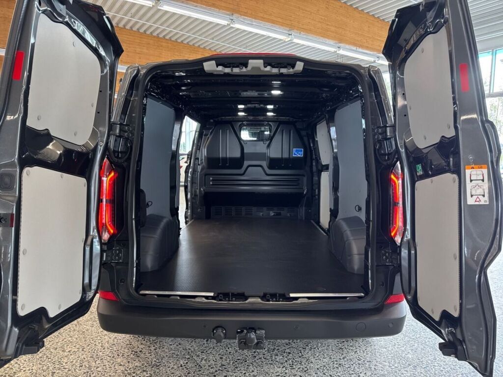 Ford Transit Custom 2026 Magnetic