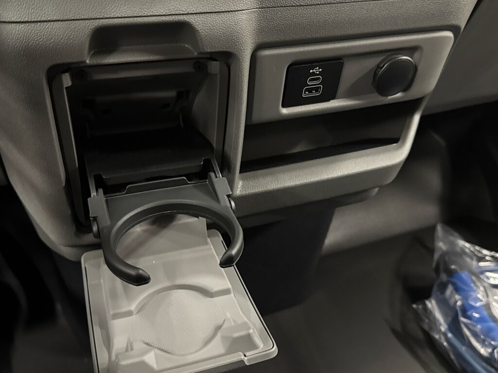 Ford Transit Custom 2026 Harmaa