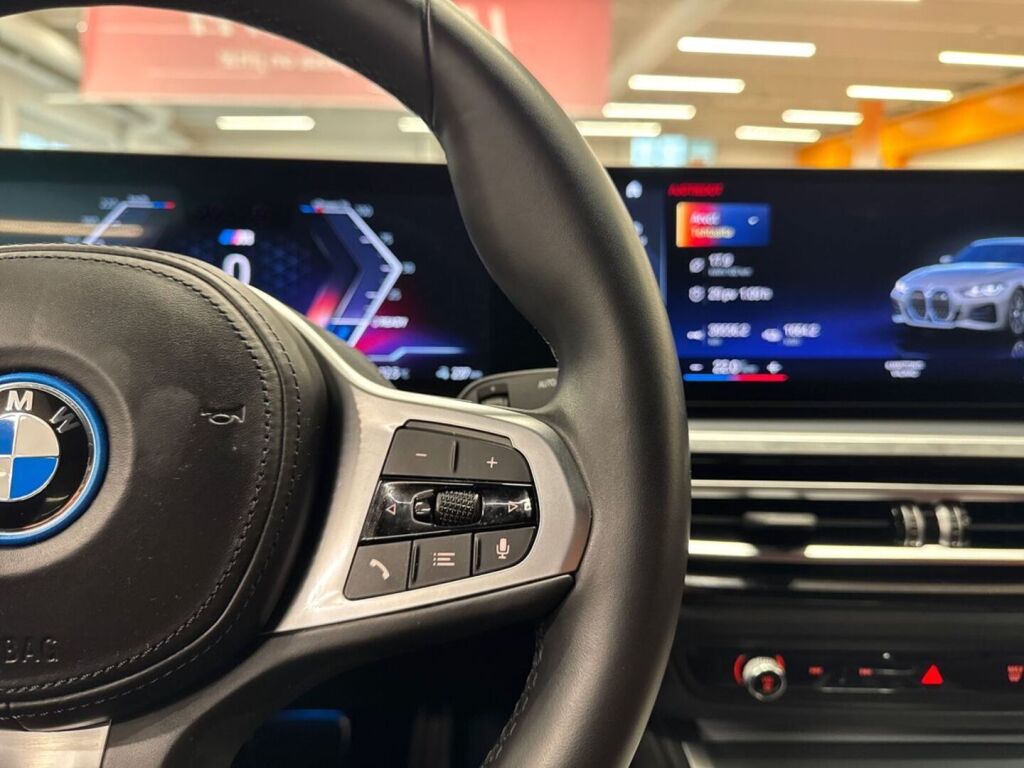 BMW i4 2022 Valkoinen