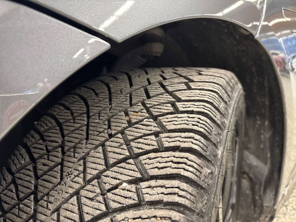 Mercedes-Benz EQE 2023 Harmaa