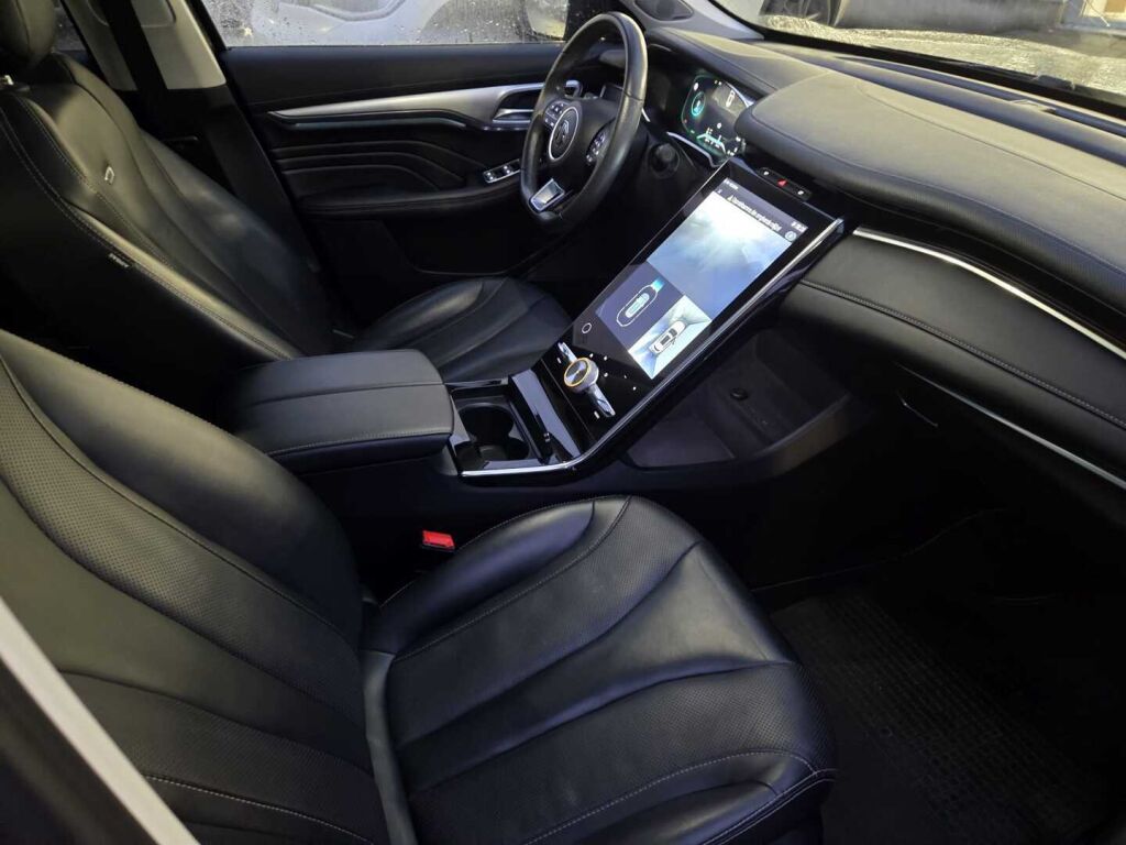 Mg Marvel R 2022 Musta