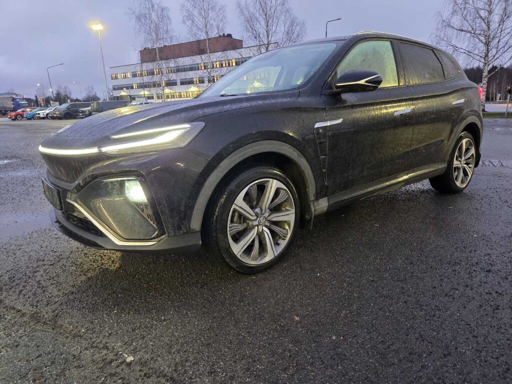 Mg Marvel R 2022 Musta