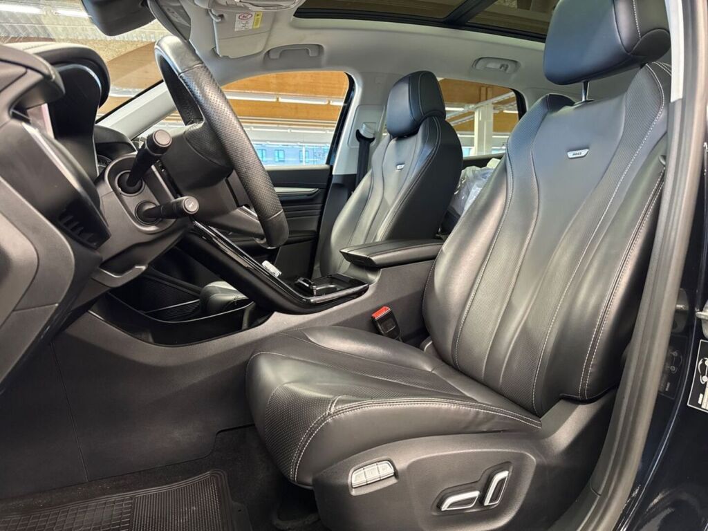 Mg Marvel R 2022 Musta