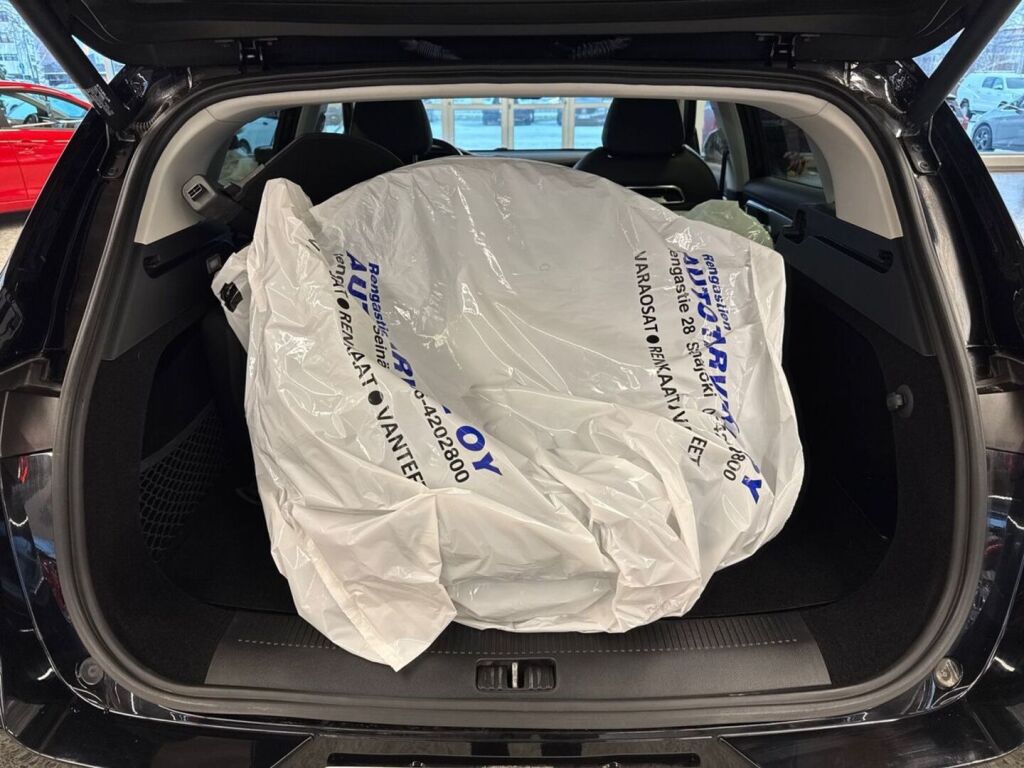 Mg Marvel R 2022 Musta