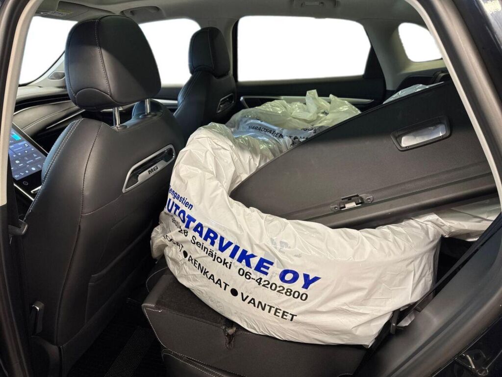 Mg Marvel R 2022 Musta