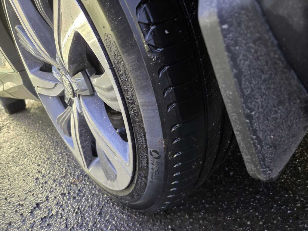 Mg Marvel R 2022 Musta