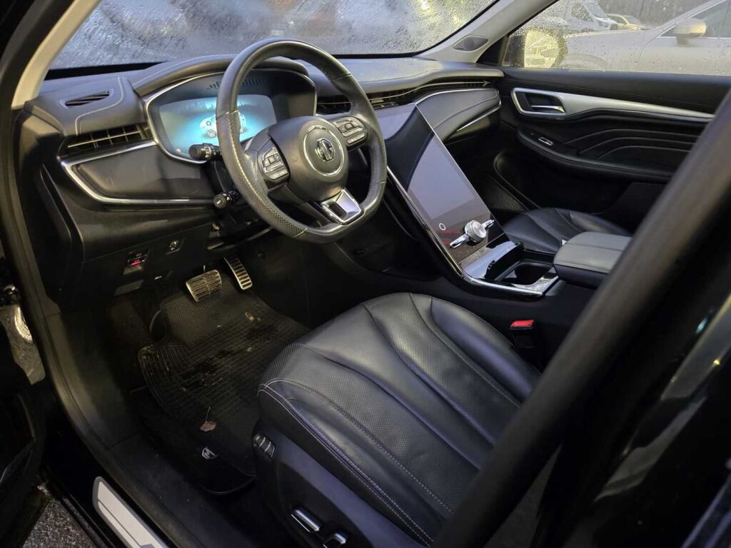 Mg Marvel R 2022 Musta