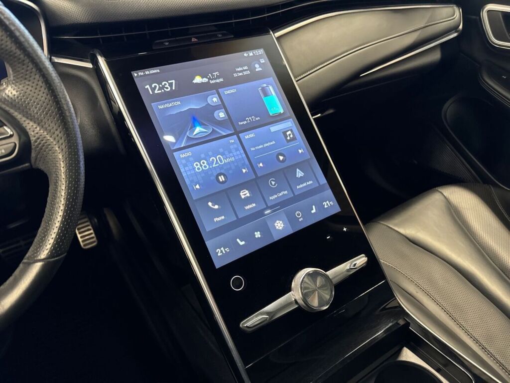 Mg Marvel R 2022 Musta