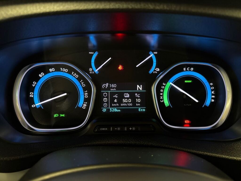 Citroen e-Jumpy 2024 Harmaa