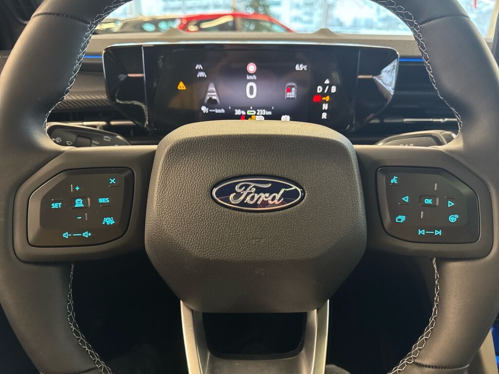 Ford Explorer 2026 Lucid Red