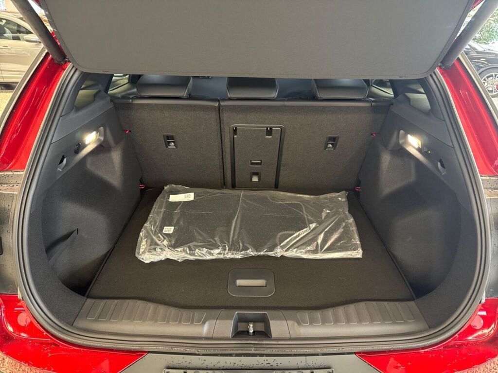 Ford Explorer 2026 Lucid Red