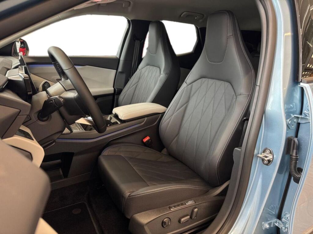 Ford Explorer 2026 Lucid Red