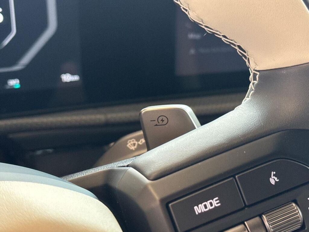 Kia EV6 2025 Musta