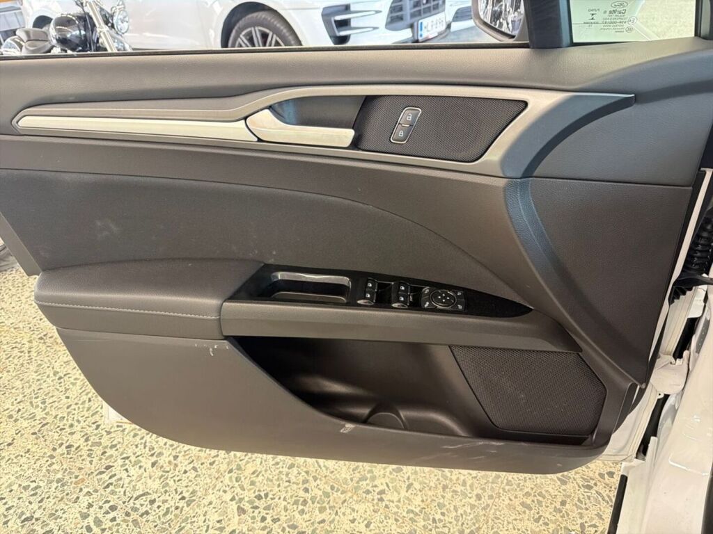Ford Mondeo 2017 Valkoinen