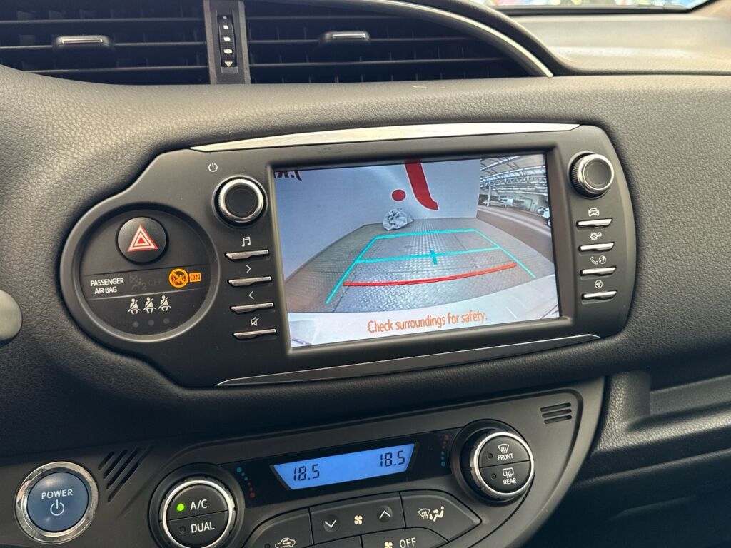 Toyota Yaris 2018 Valkoinen