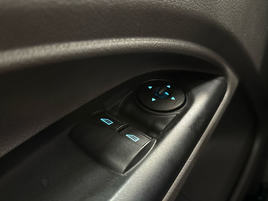 Ford Transit Connect 2018 Valkoinen