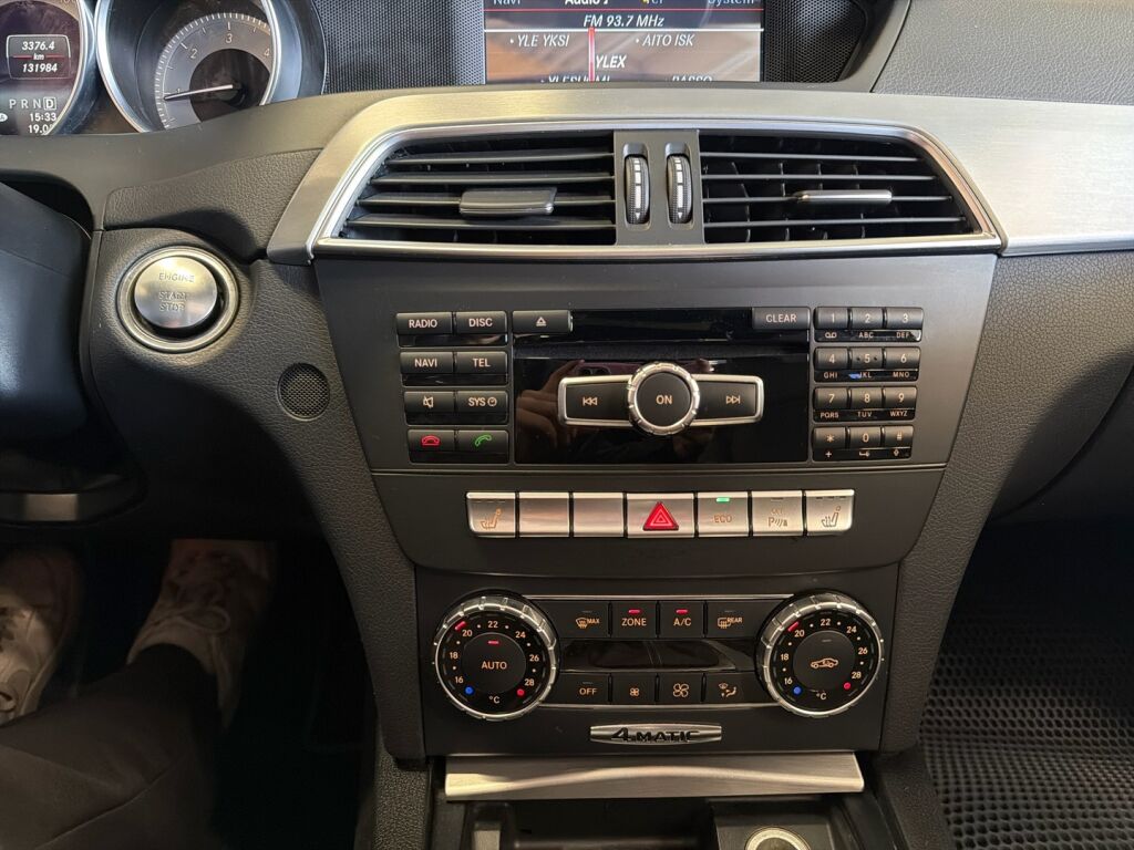 Mercedes-Benz C 2014 Valkoinen
