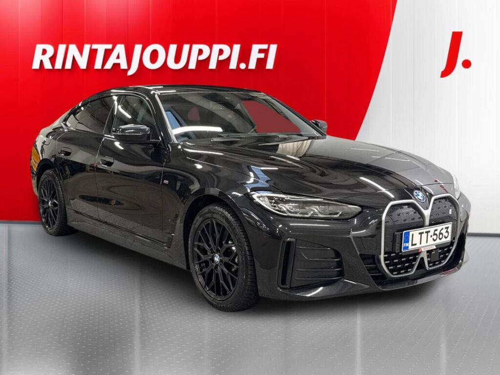 BMW i4 2022 Musta