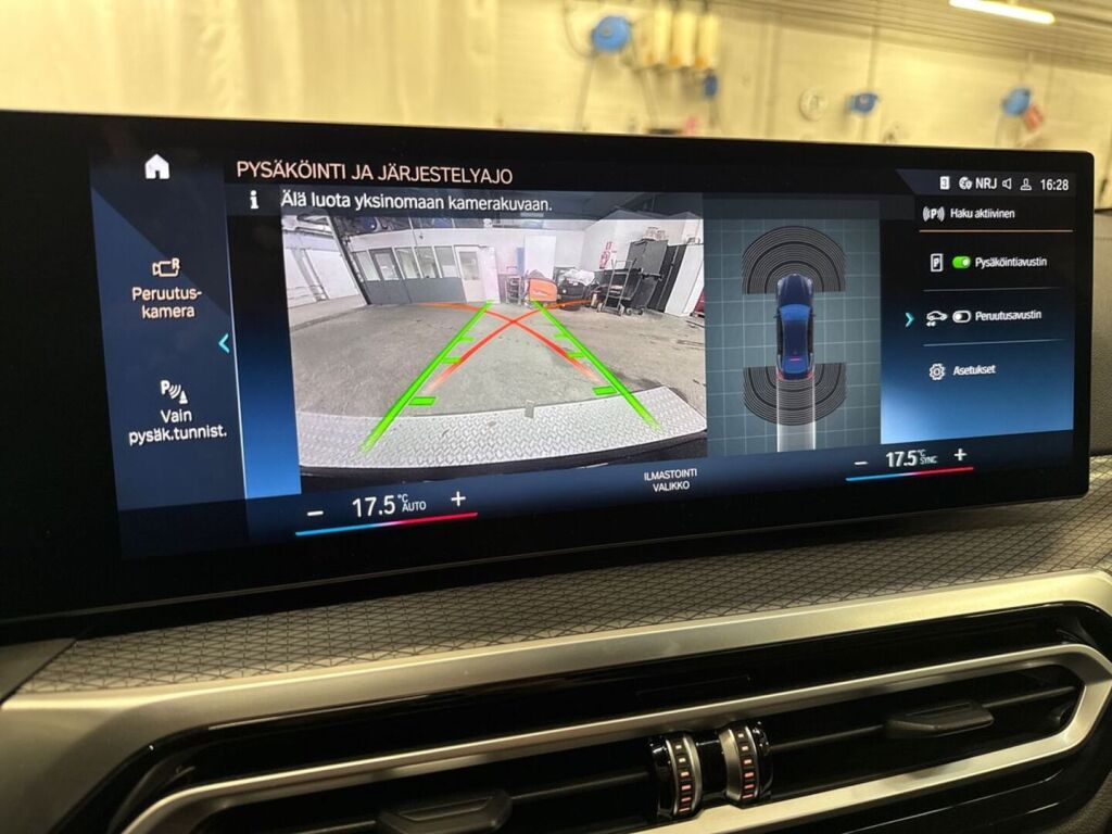 BMW i4 2022 Musta