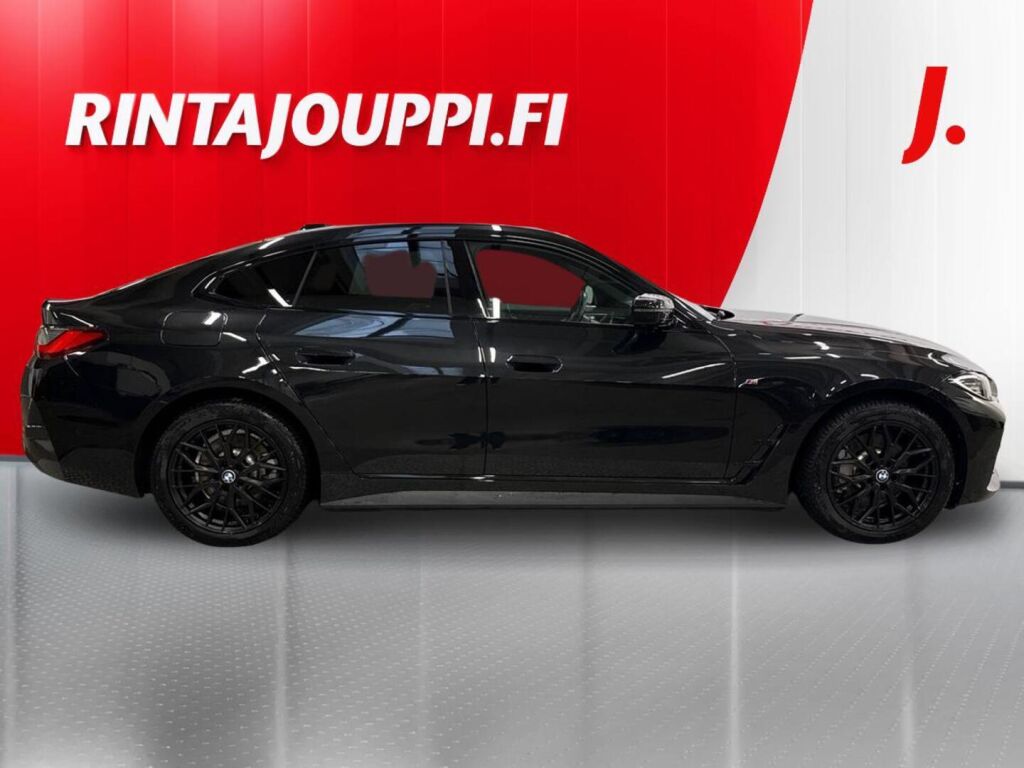 BMW i4 2022 Musta