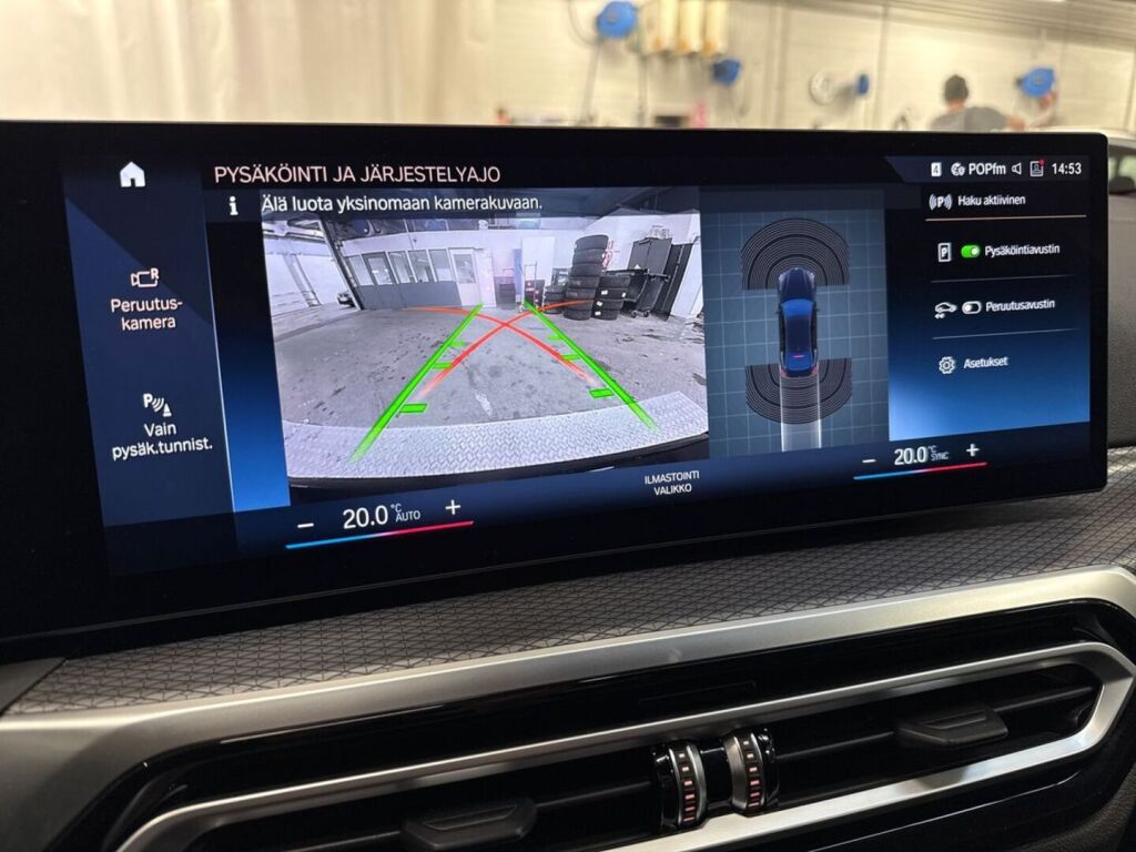 BMW i4 2022 Musta
