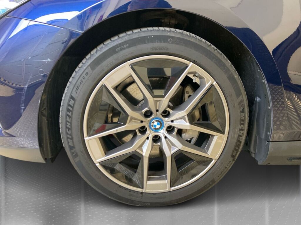 BMW i5 2024 