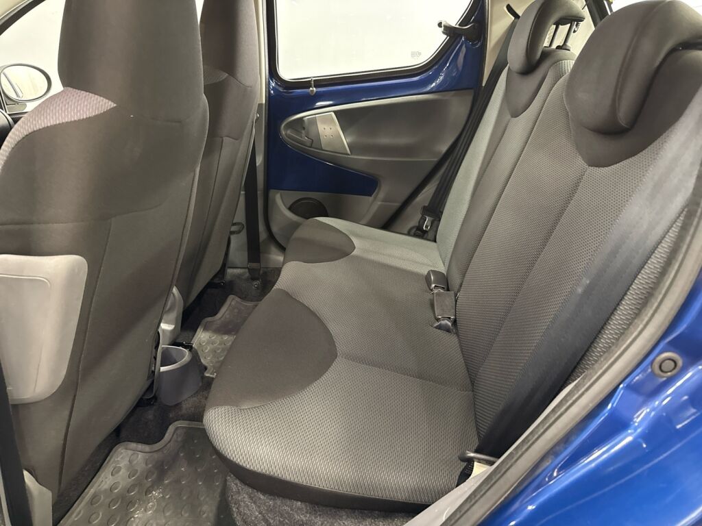 Toyota AYGO 2008 Sininen