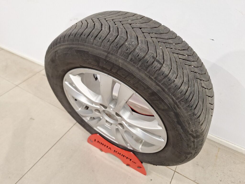 Mercedes-Benz A 2013 Musta